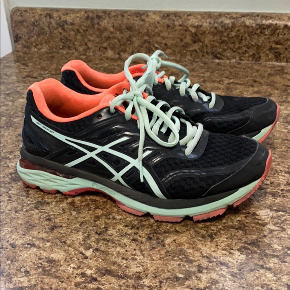 ASICS GT 2000